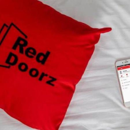 Reddoorz Plus Near Jambi Prima Mall Exterior photo